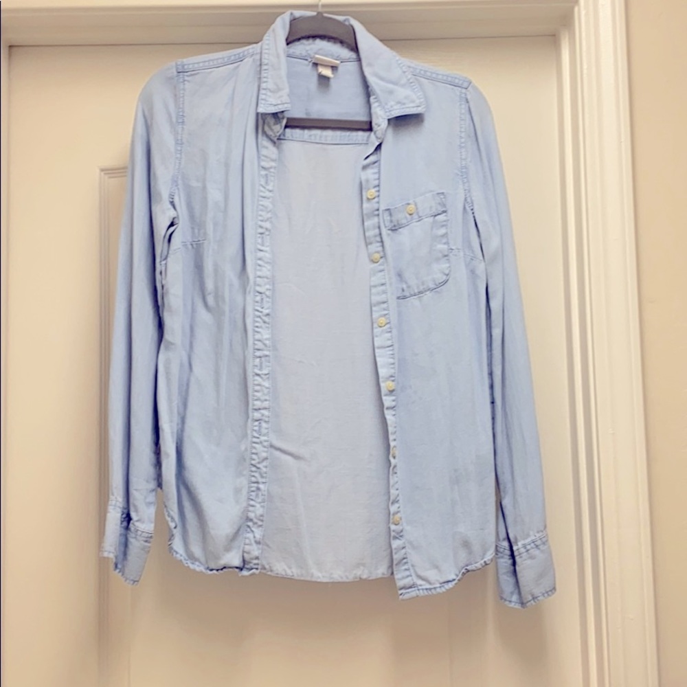 Chambray button-down long sleeve